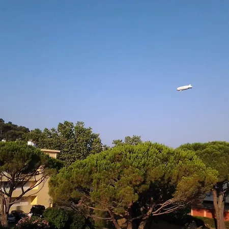 Station Balneaire Pradet Entre Toulon Et Hyeres Proche Plages アパート *